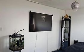 Double Private Room With Shared Bathroom Facilities